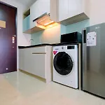 Simply Modern Studio Menteng Park Apartment By Travelio